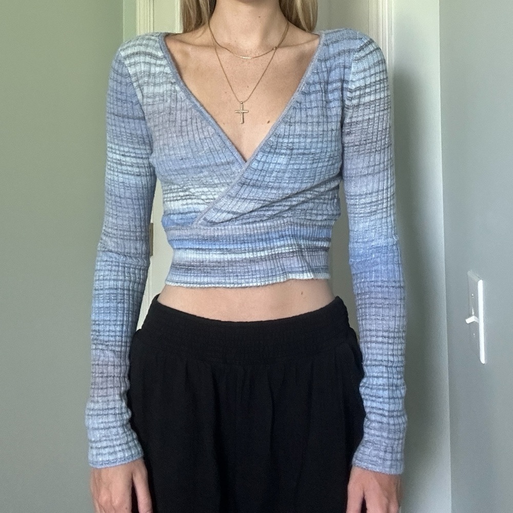 American Eagle Long Sleeve Top